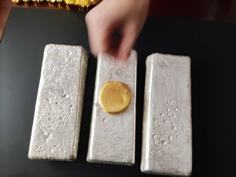 七台手机提炼多少黄金？黄金怎么提炼速读